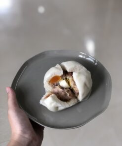 bánh bao nhân thịt trứng muối