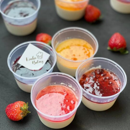 panna cotta tráng miệng