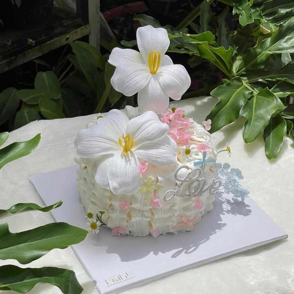 bánh kem quà tặng ngày phụ nữ Việt Nam