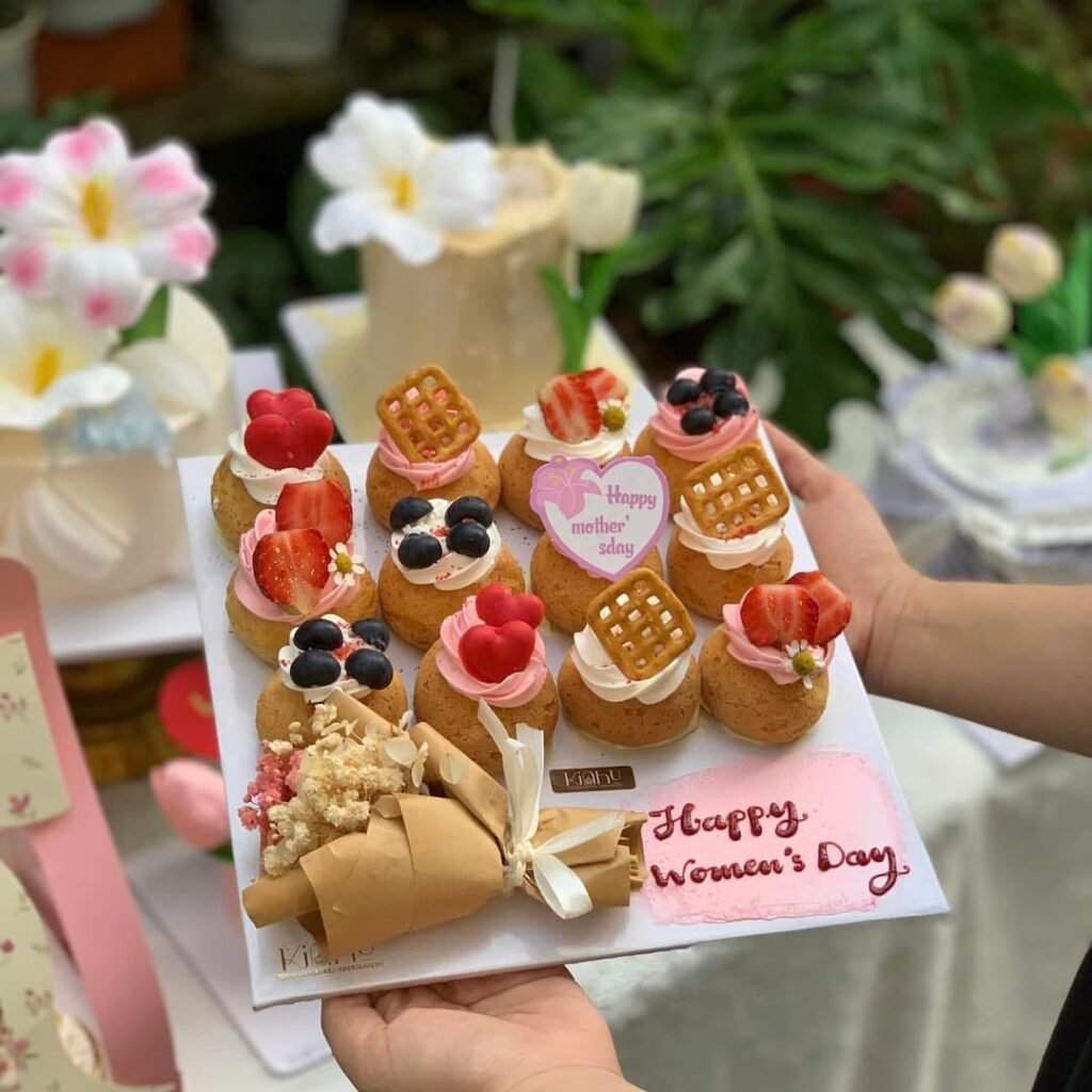 set bánh su Singapore quà tặng 20 tháng 10