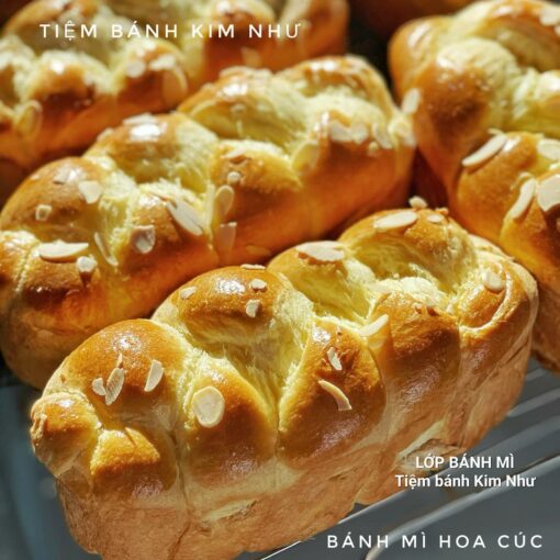 lớp học bánh mì hoa cúc