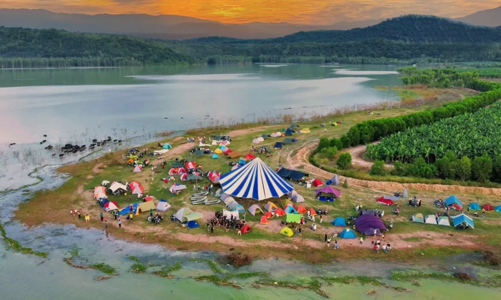 Camping Hồ Dầu Tiếng