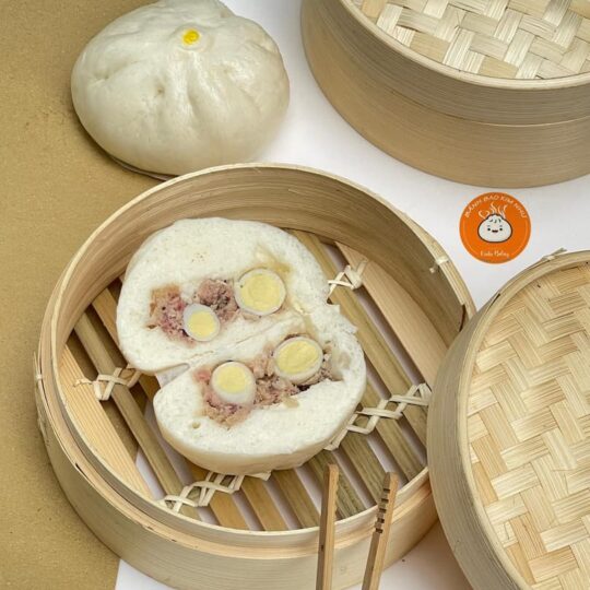 bánh bao nhân thịt 2 trứng cút