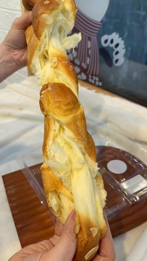Bánh mì hoa cúc Tây Ninh