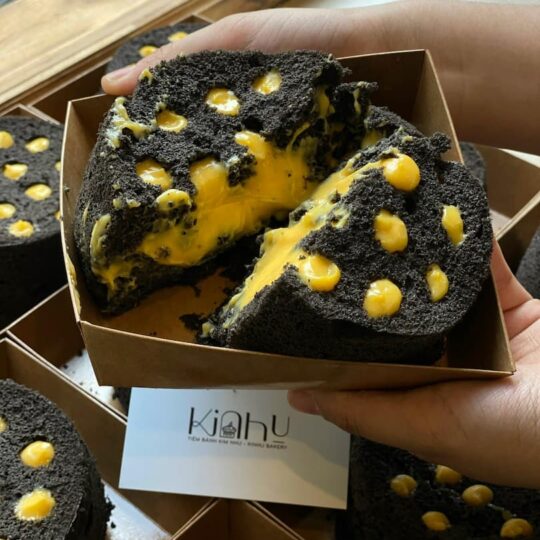 bánh than tổ ong hot trend