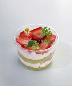 Cup trà xanh dâu tây