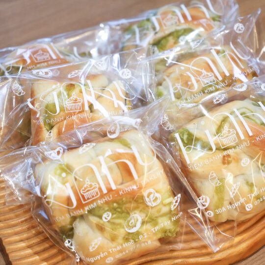 bánh mì cốm dừa - kim như