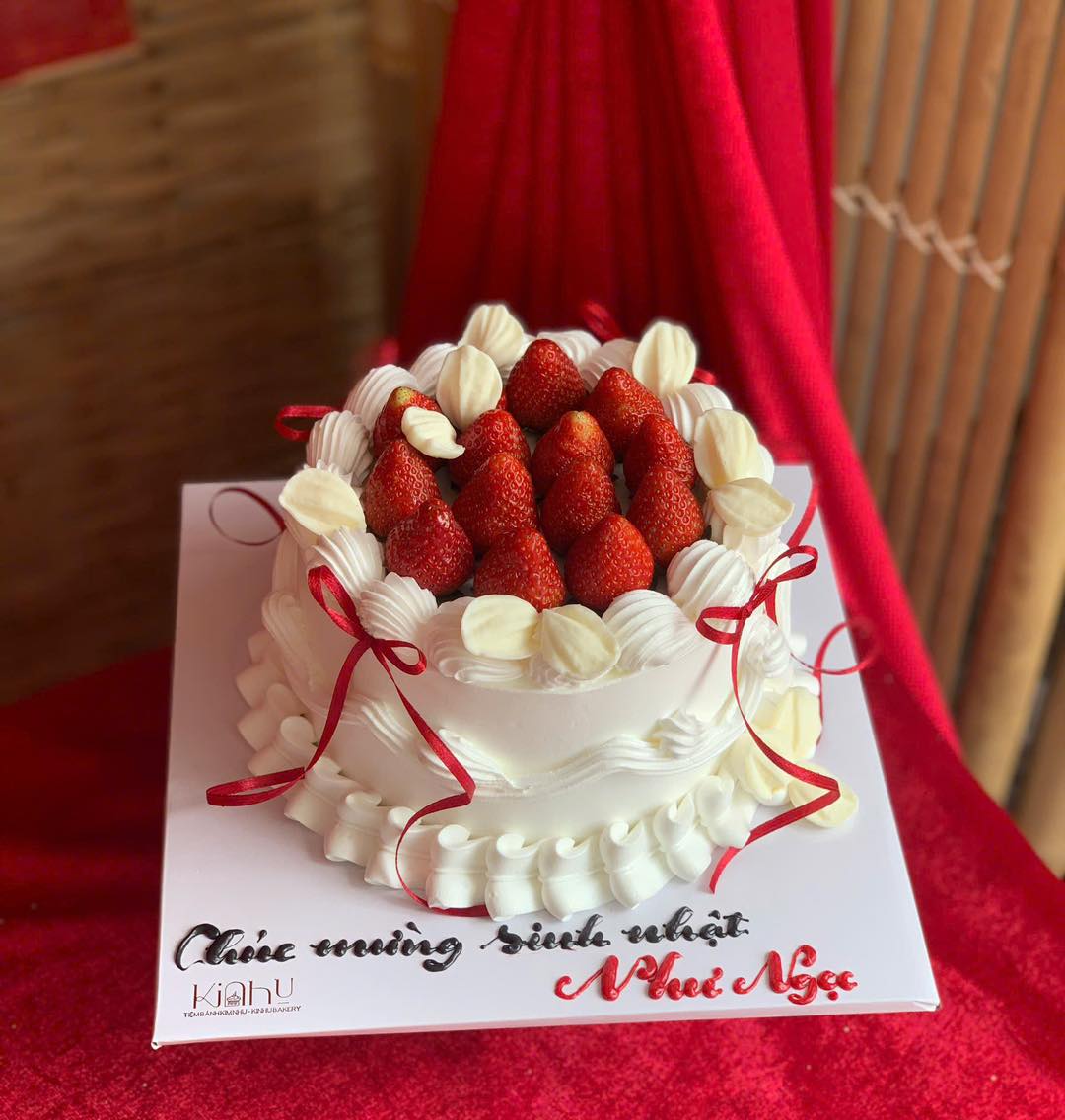 bánh sinh nhật cho nữ