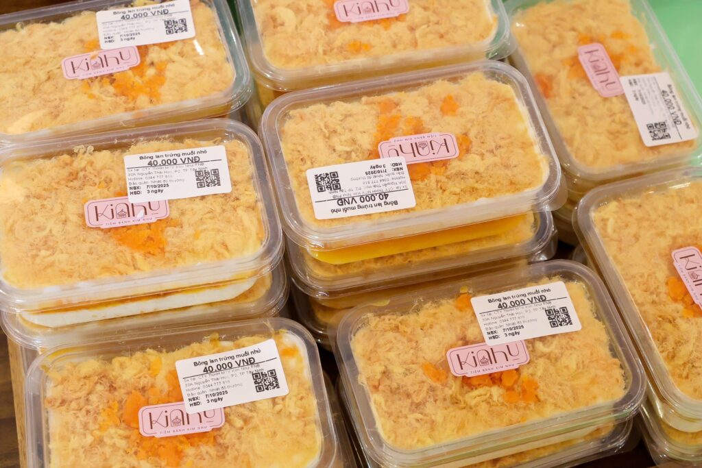 Bánh ngọt bông lan trứng muối