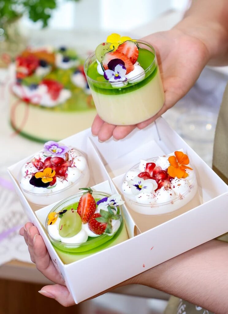 bánh ngọt làm quà tặng ngày 20 tháng 10 bánh ngon