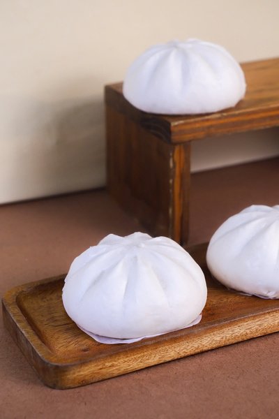 Bánh bao thịt trứng cút