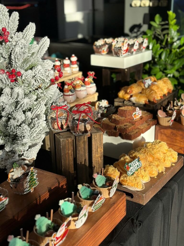 decor noel cho tiệc teabreak bánh ngọt Tây Ninh