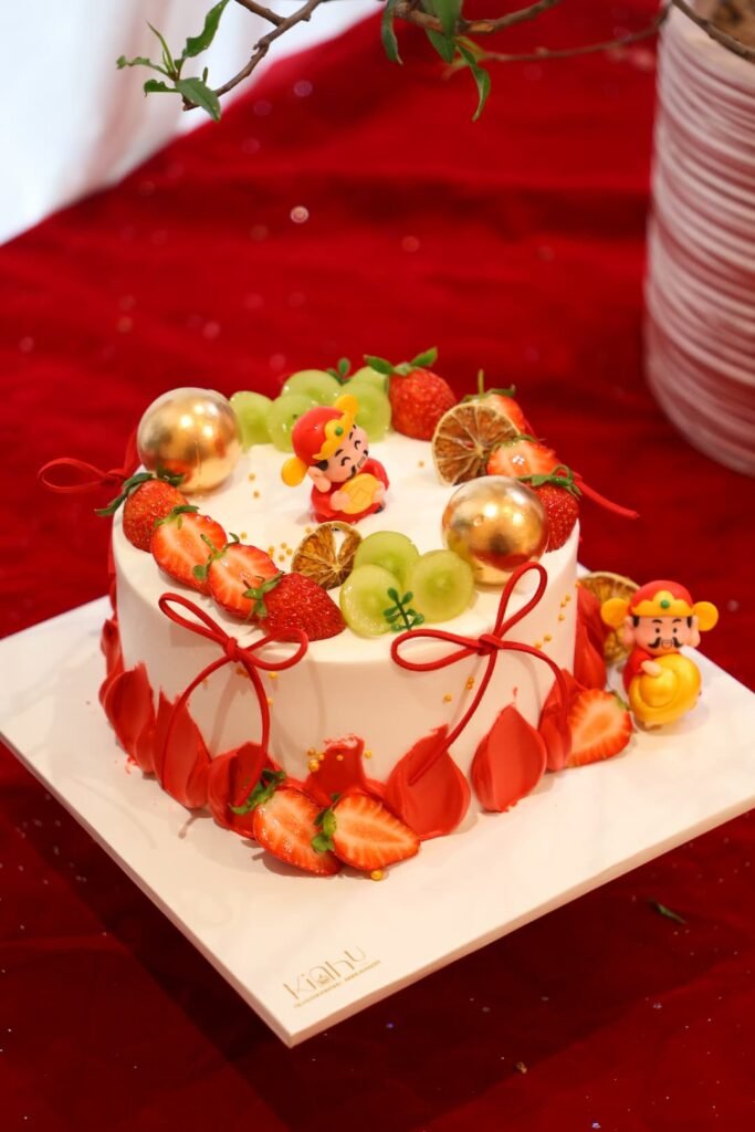 Bánh kem khai trương decor trái cây