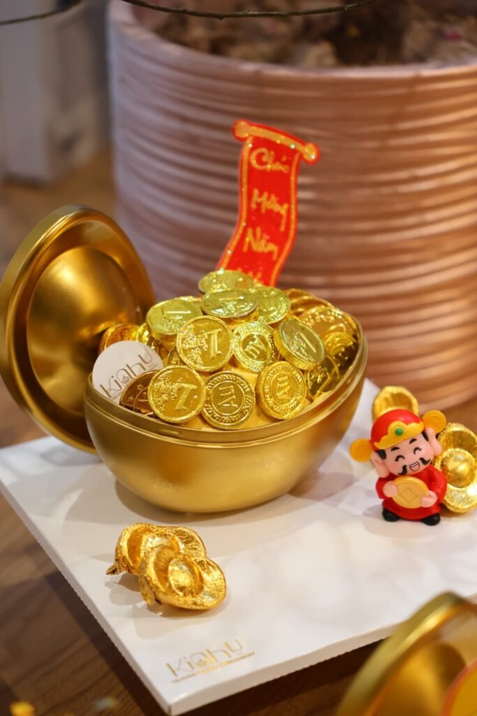 Bánh kem thỏi vàng vía thần tài