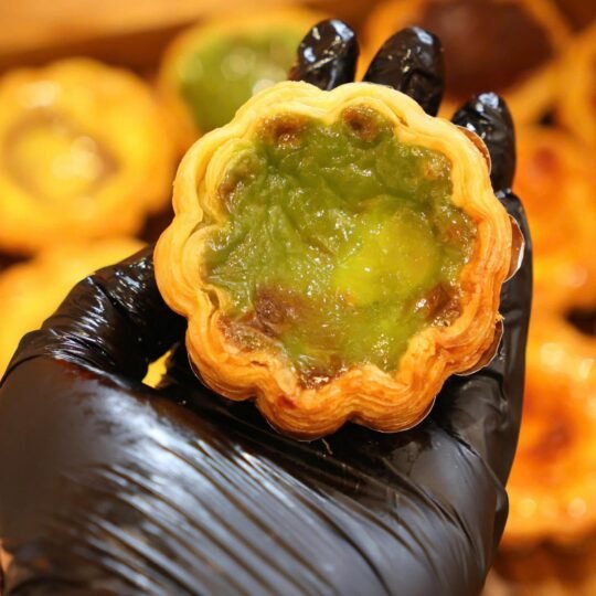 tart trứng mochi trà xanh
