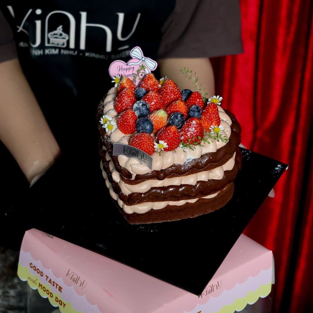 socola caramel trái tim 16cm 360k